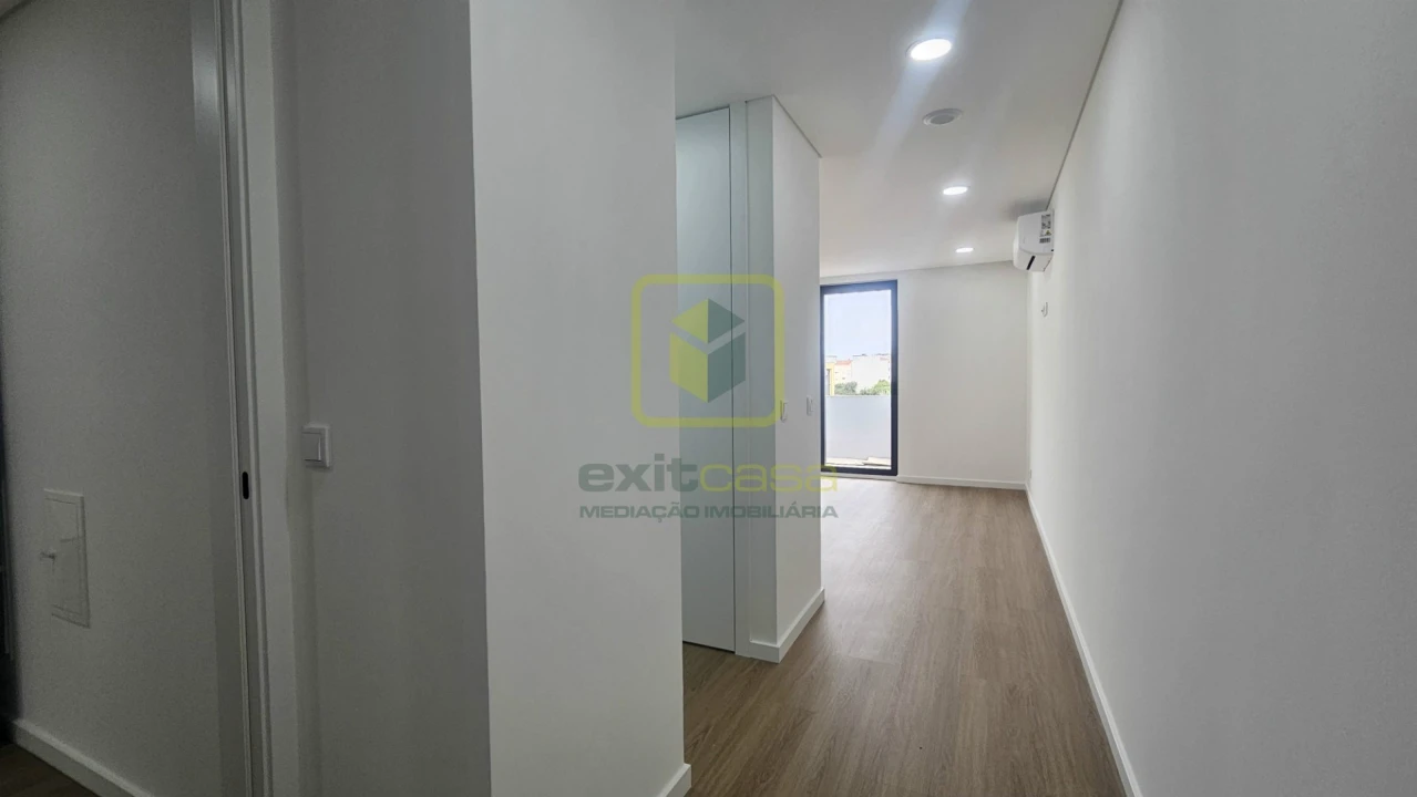 Apartamento T3 para Venda em São Bernardo Foto 13