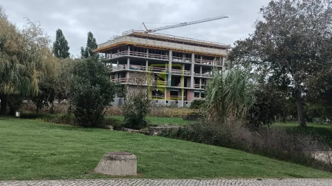 Apartamento T4 para Venda em Condeixa-A-Velha e Condeixa-A-Nova