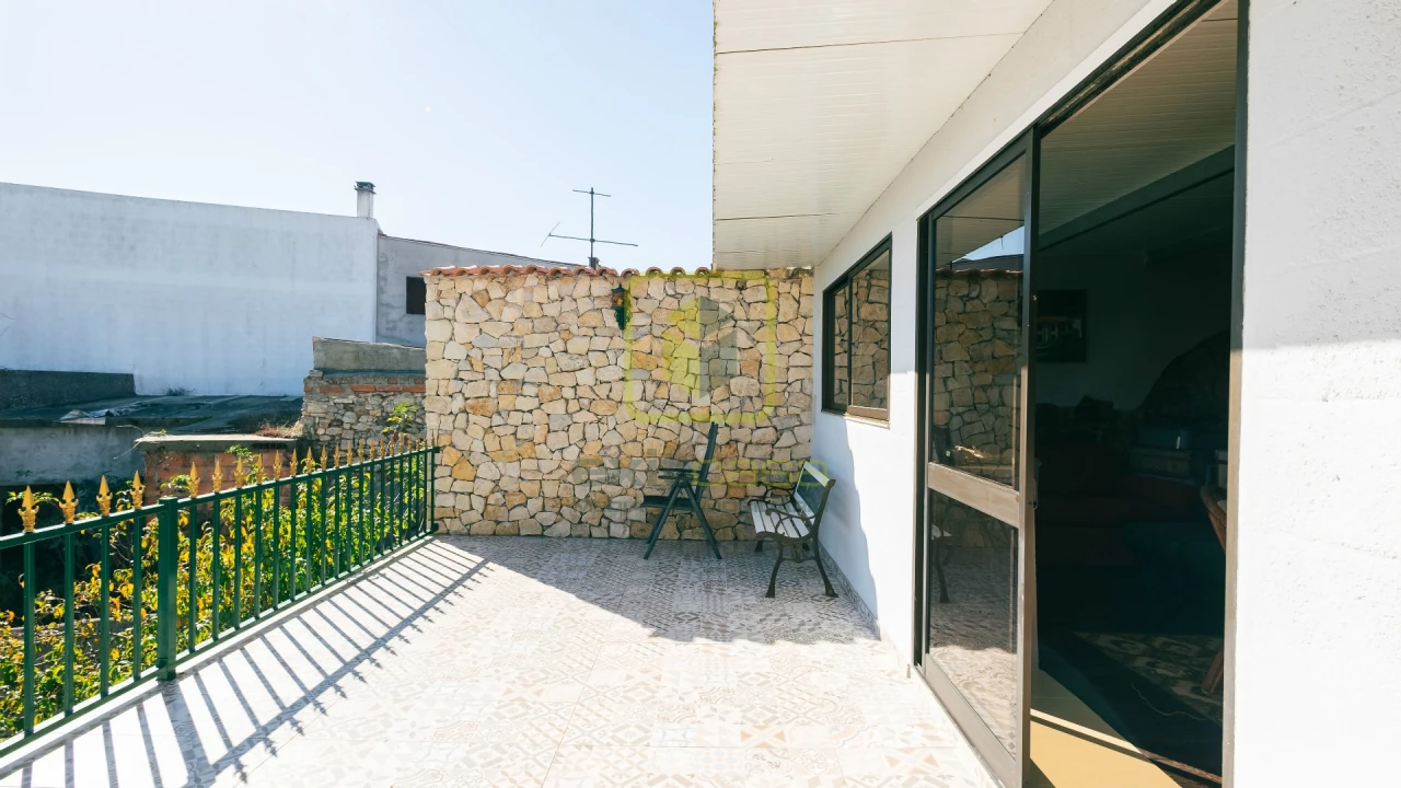 Moradia T4 para Venda em Abrunheira, Verride e Vila Nova da Barca Foto 35