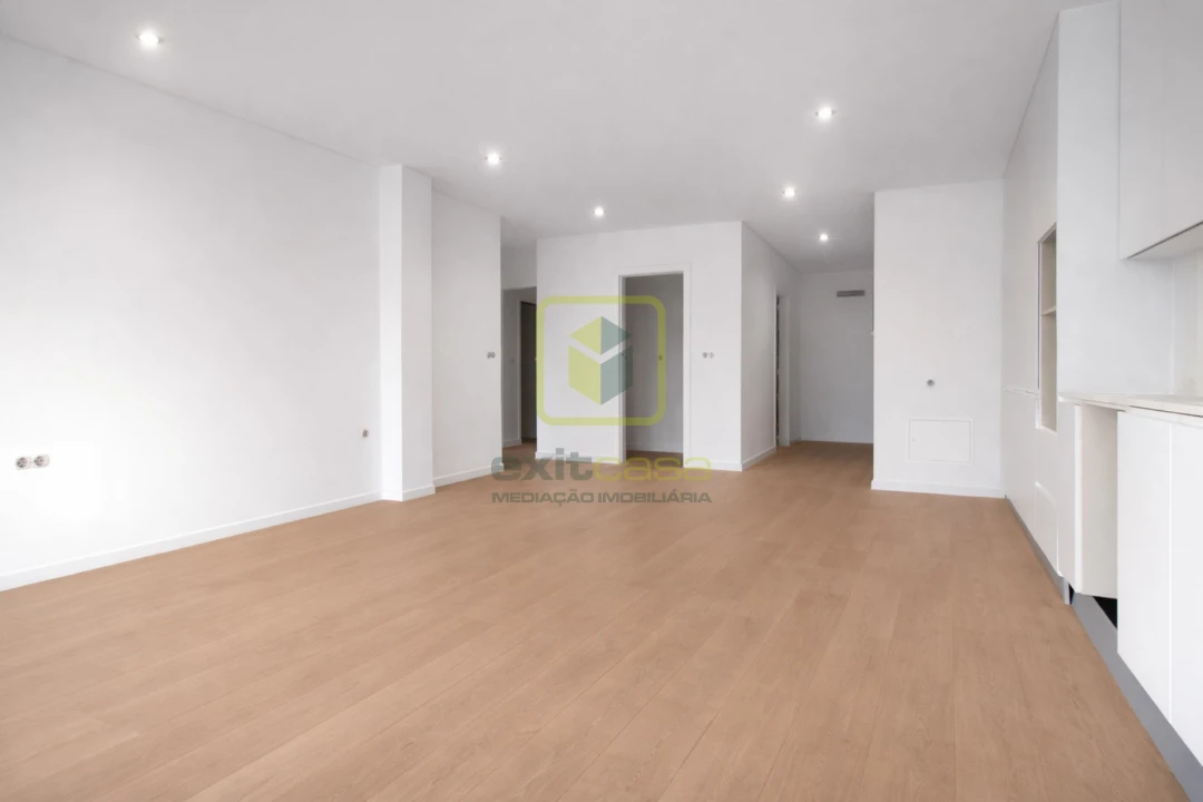 Apartamento T2 para Venda em Esgueira Foto 8