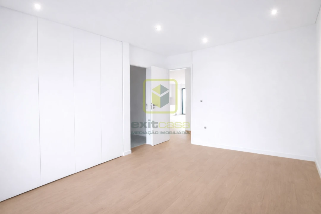 Apartamento T3 para Venda em Esgueira Foto 9