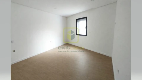 Apartamento T2 para Venda em Esgueira