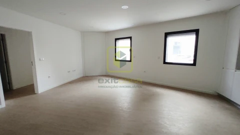 Apartamento T2 para Venda em Esgueira