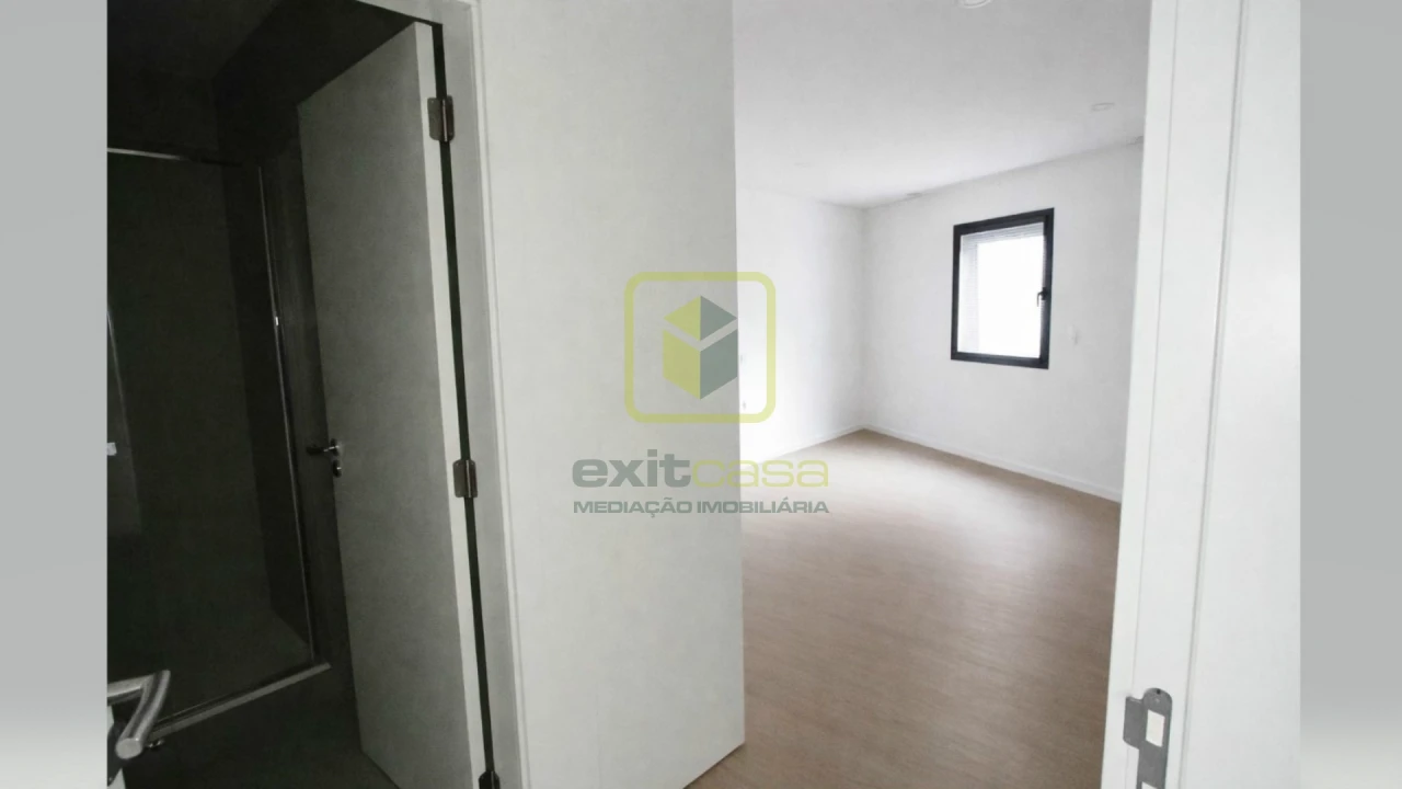 Apartamento T2 para Venda em Esgueira Foto 3