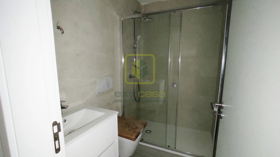 Apartamento T2 para Venda em Esgueira Foto 4