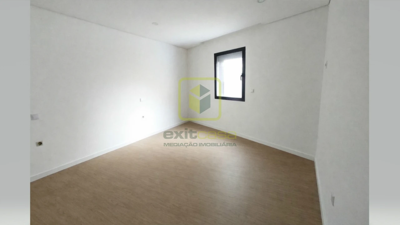 Apartamento T2 para Venda em Esgueira Foto 5