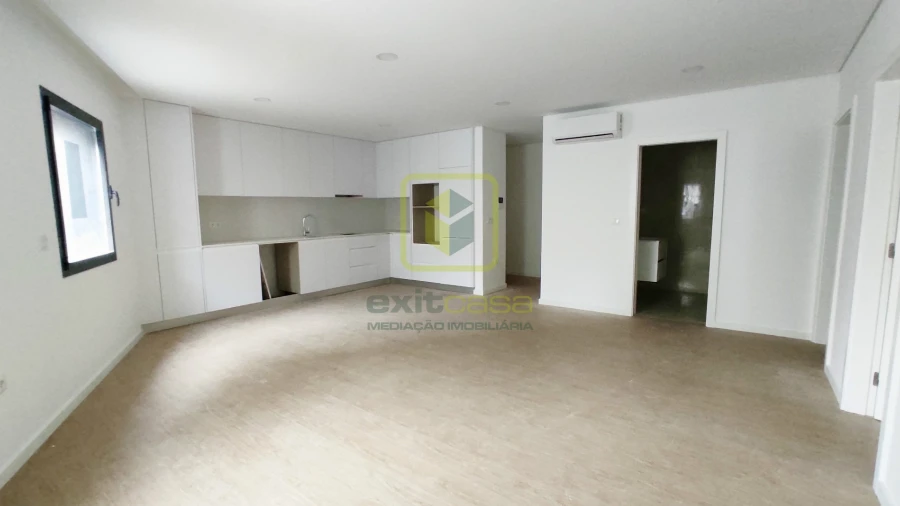 Apartamento T2 para Venda em Esgueira