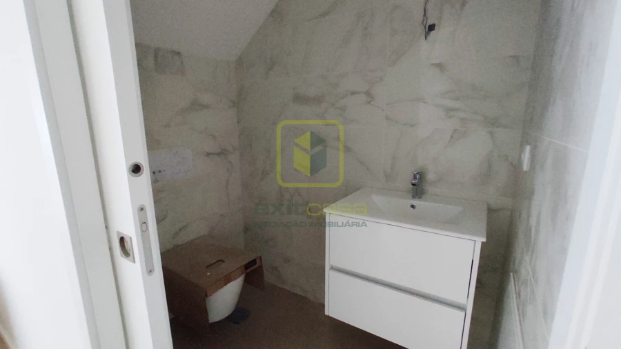Apartamento T2 para Venda em Esgueira Foto 6