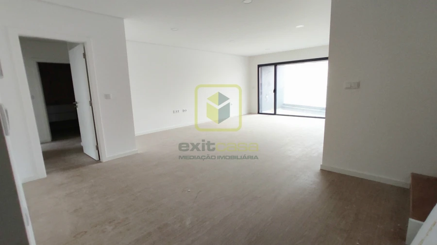 Apartamento T3 para Venda em Esgueira Foto 2