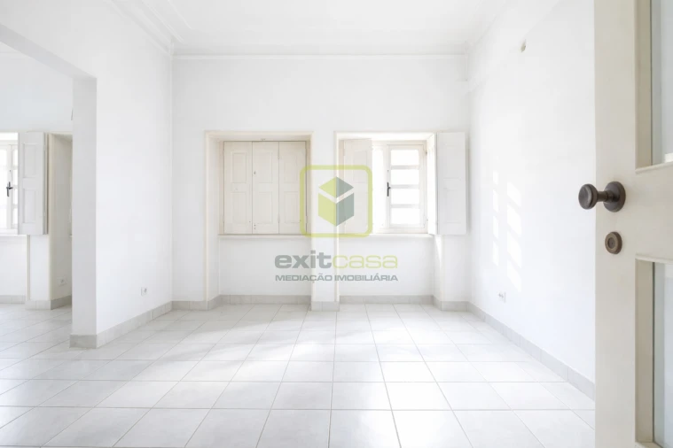 Apartamento T5 para Venda em Glória e Vera Cruz Foto 11