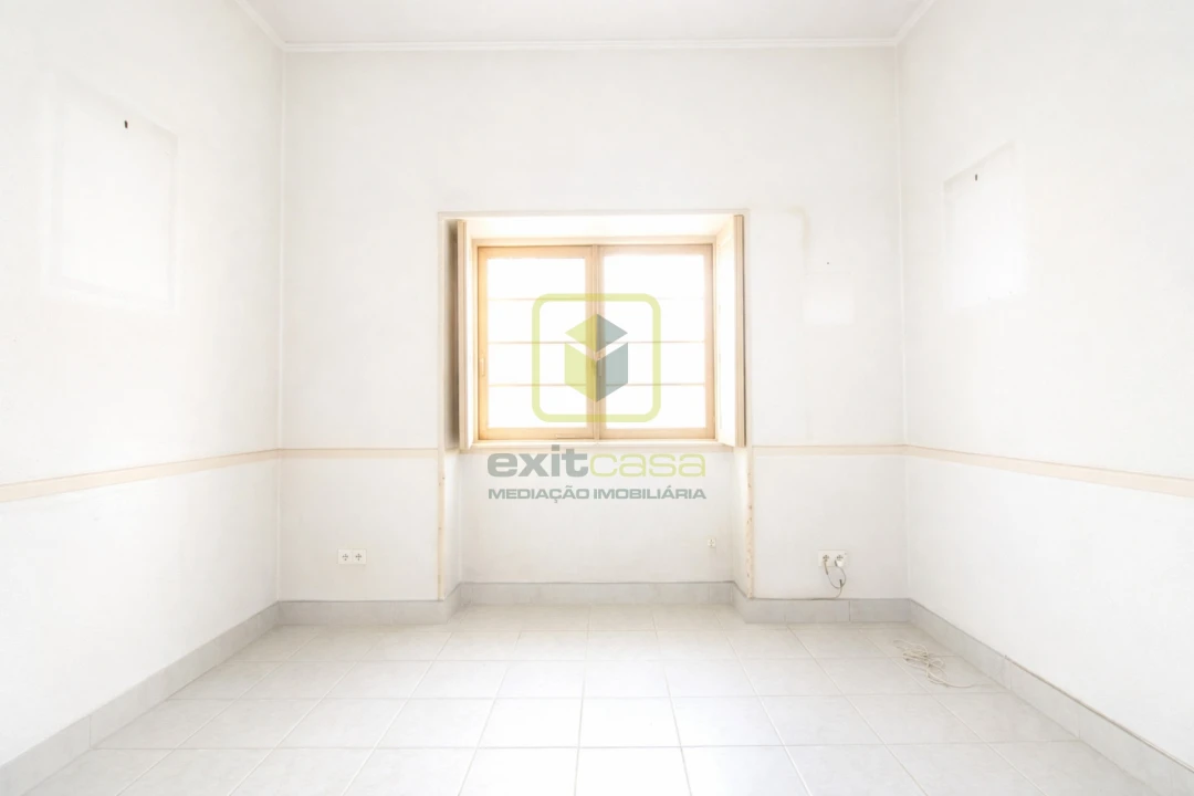 Apartamento T5 para Venda em Glória e Vera Cruz Foto 7