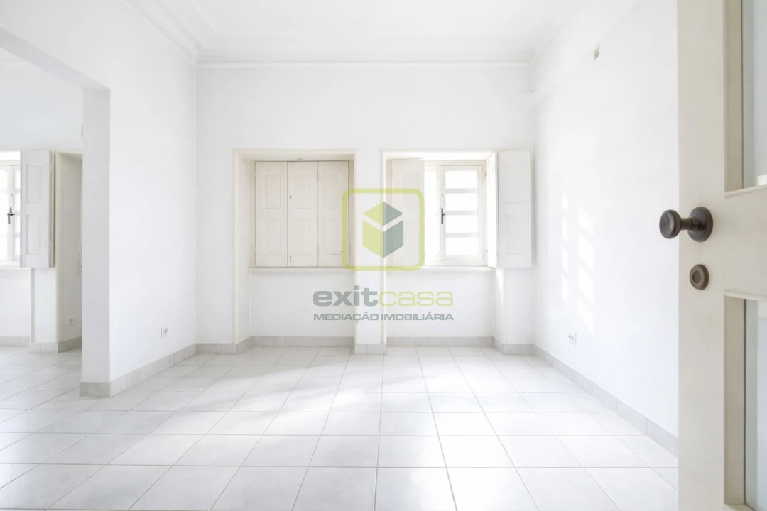 Apartamento T5 para Venda em Glória e Vera Cruz Foto 11