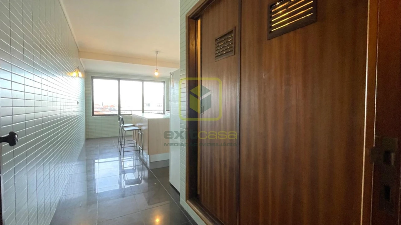 Apartamento T3 para Venda em Glória e Vera Cruz Foto 3