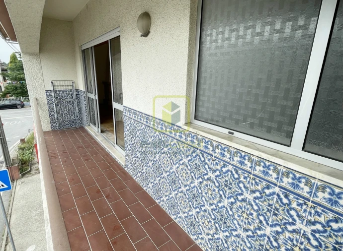 Apartamento T3 para Arrendamento em Covões e Camarneira Foto 18