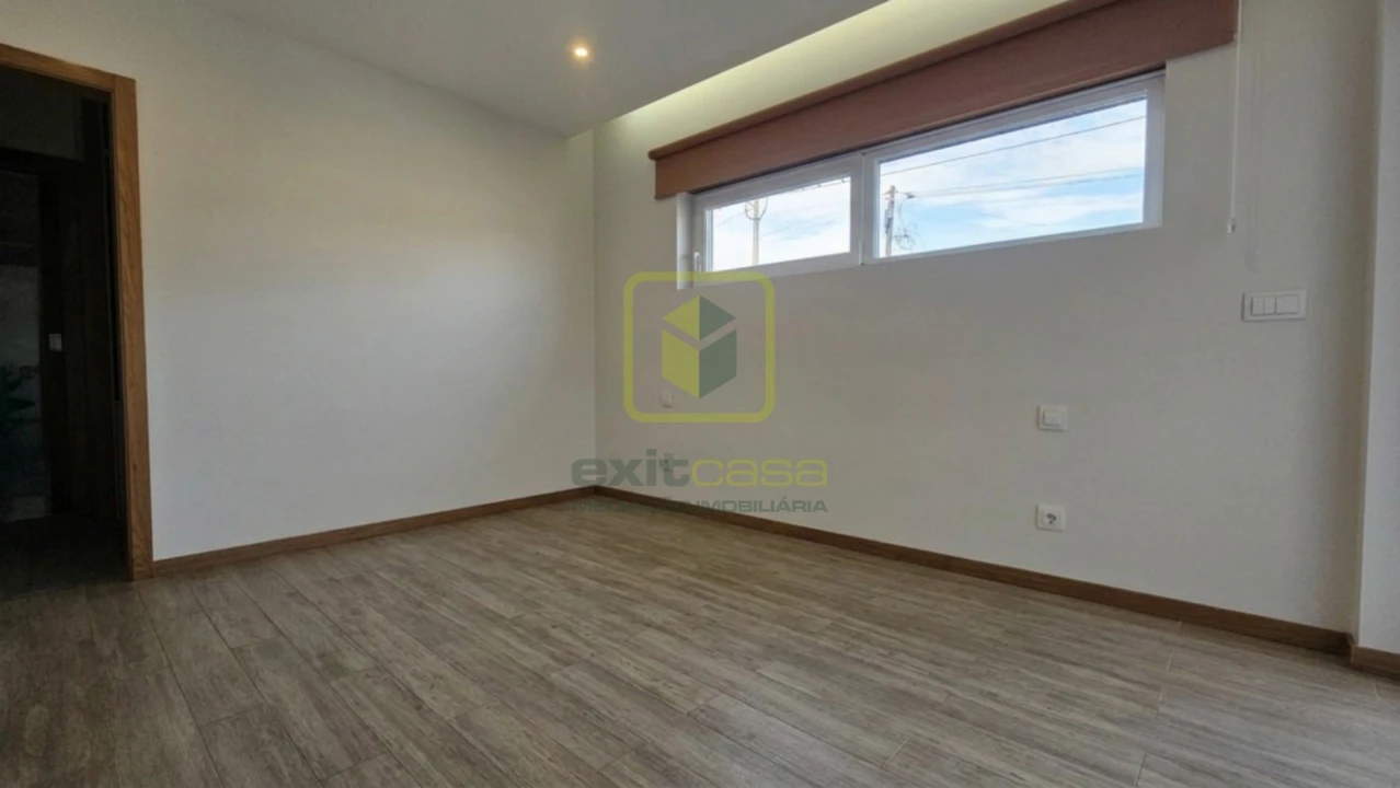 Moradia T4 para Venda em Gafanha da Nazaré Foto 17