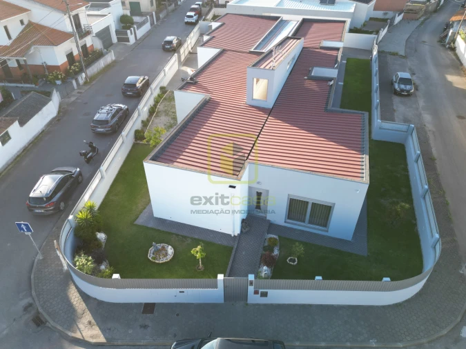 Moradia T4 para Venda em Gafanha da Nazaré Foto 32