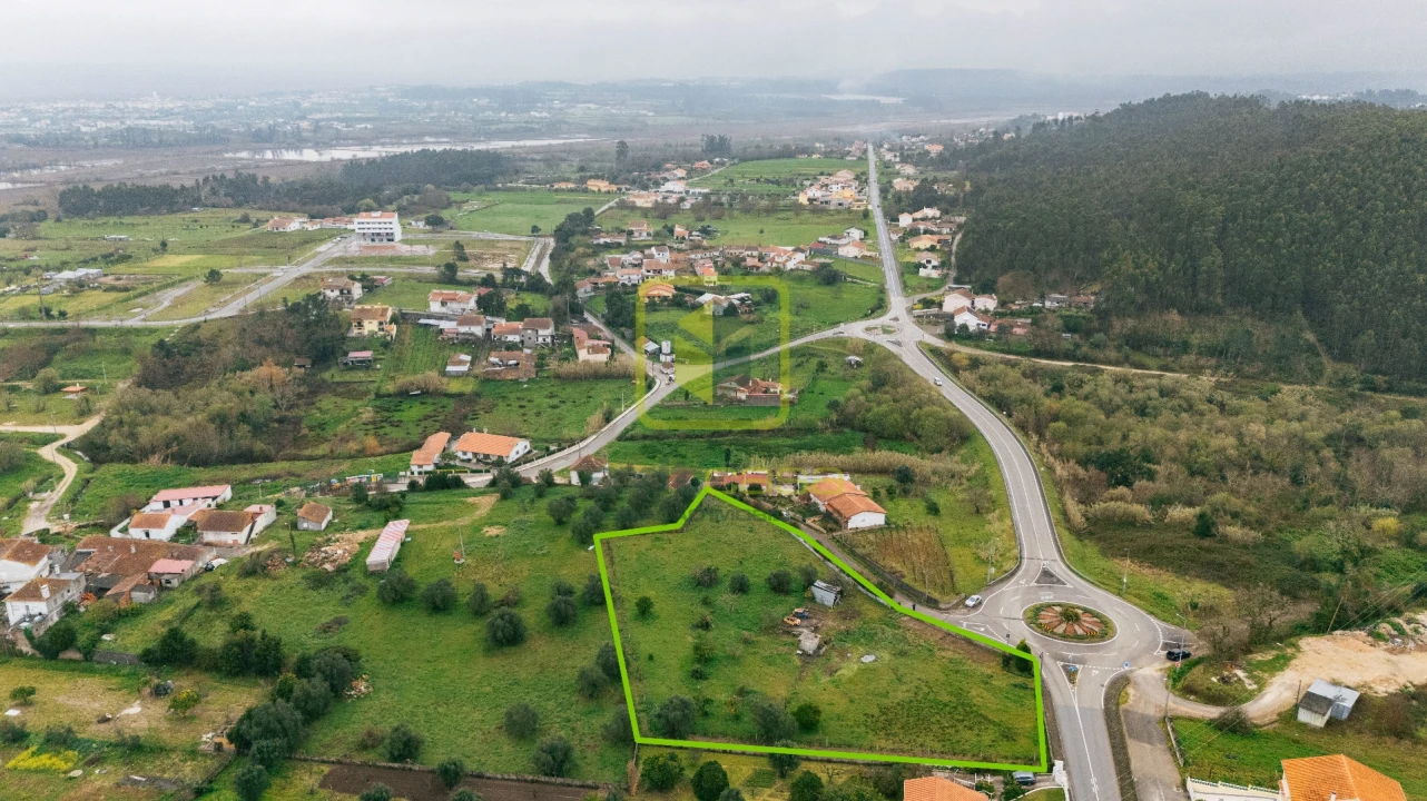Terreno para Venda em Granja do Ulmeiro Foto 1