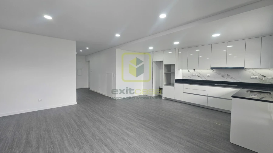 Apartamento T2 para Venda em Santa Joana Foto 2