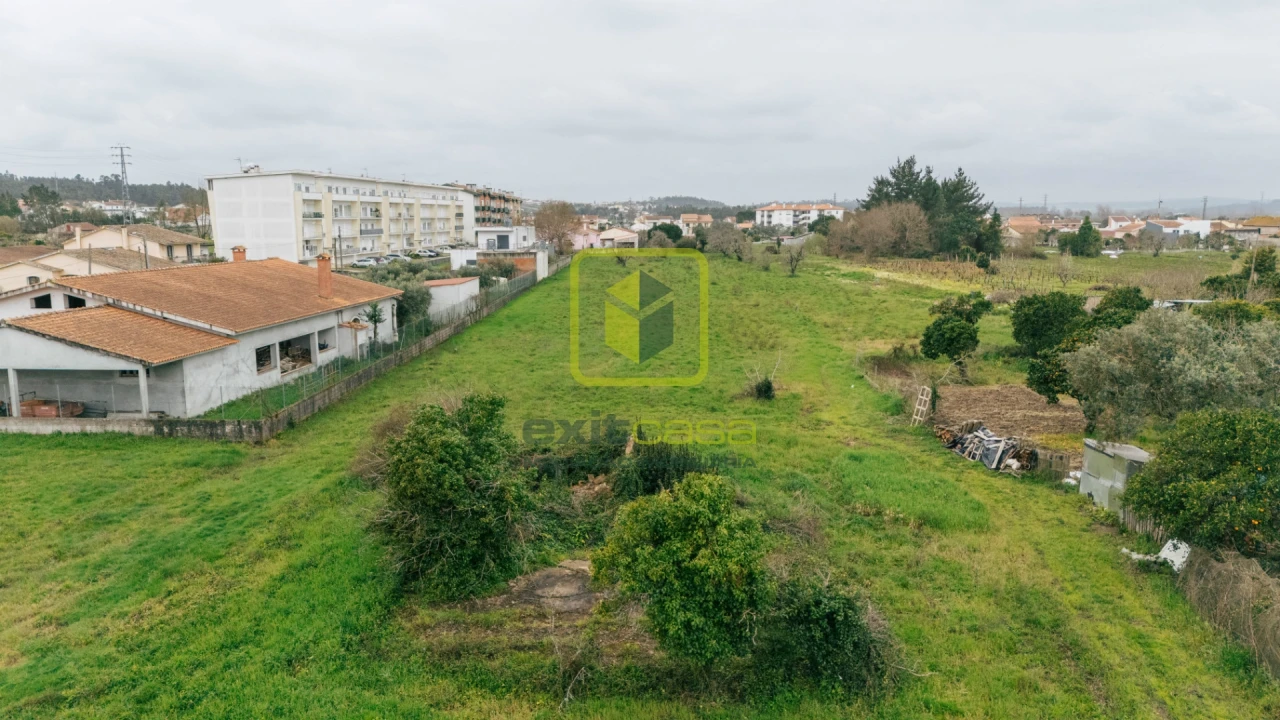 Terreno para Venda em Granja do Ulmeiro Foto 2