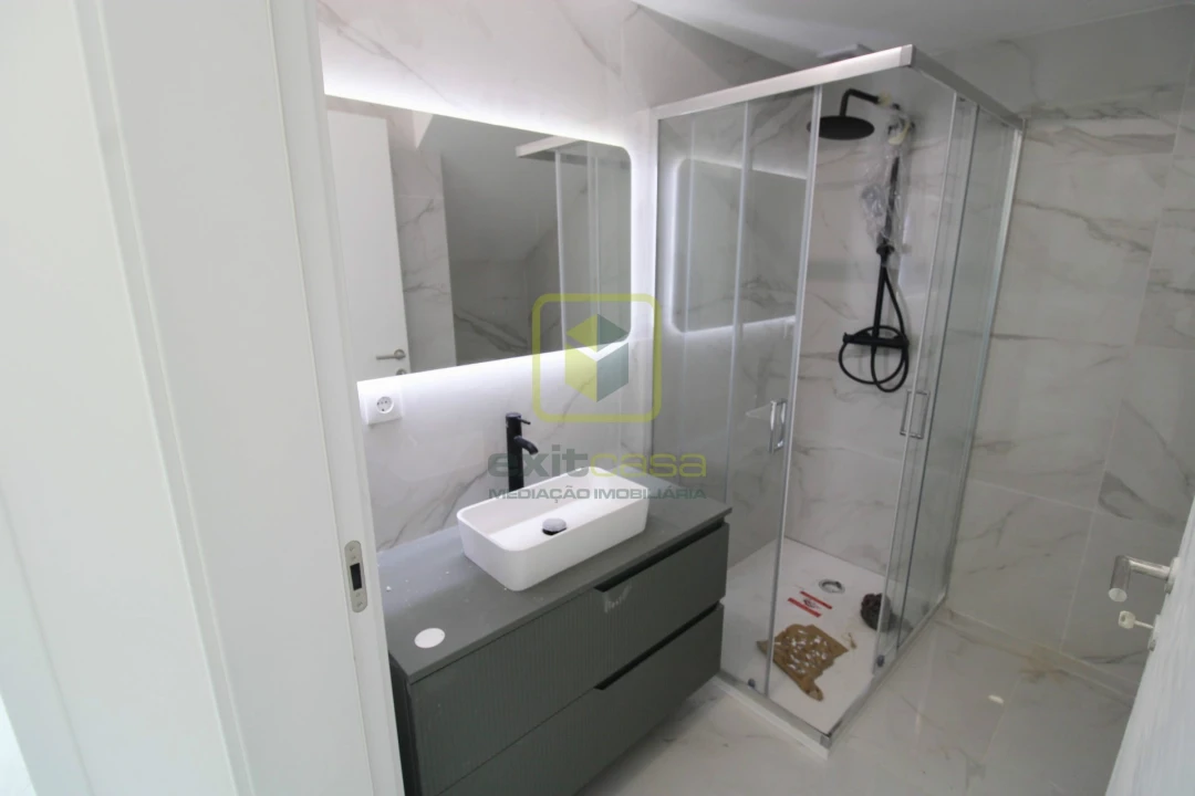 Moradia T4 para Venda em Ílhavo (São Salvador) Foto 7