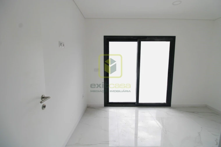 Moradia T4 para Venda em Ílhavo (São Salvador) Foto 8