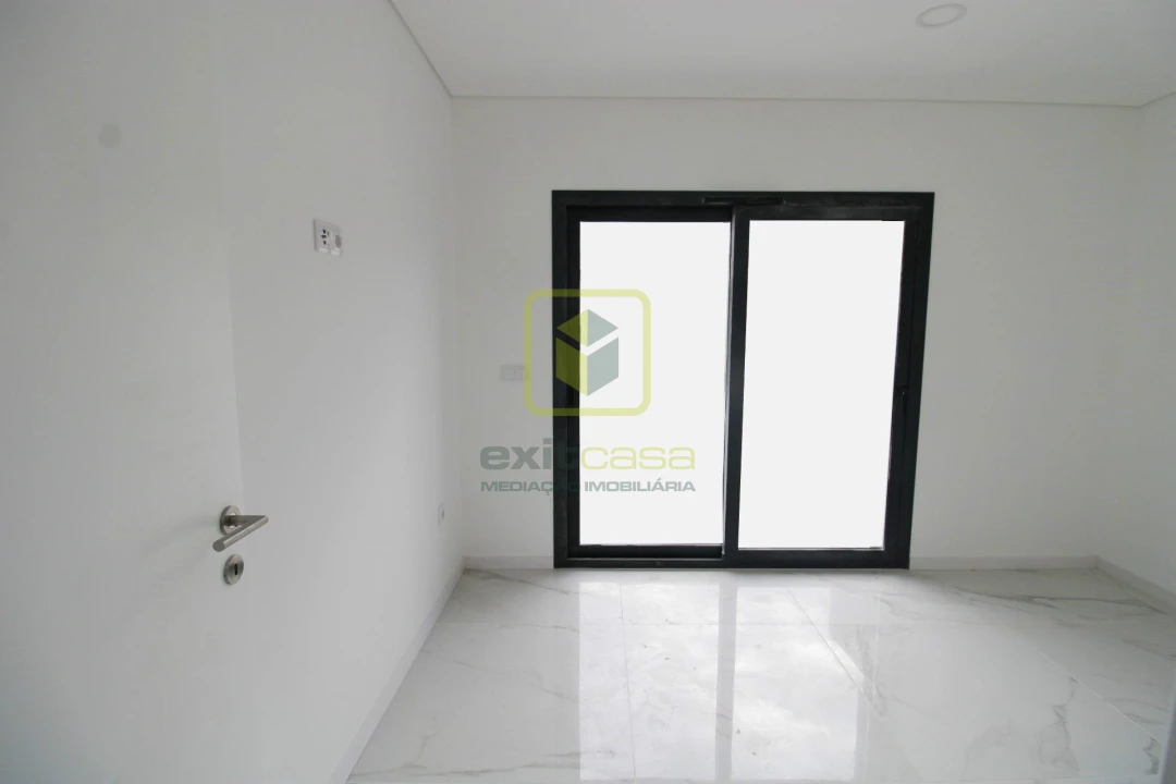 Moradia T4 para Venda em Ílhavo (São Salvador) Foto 8