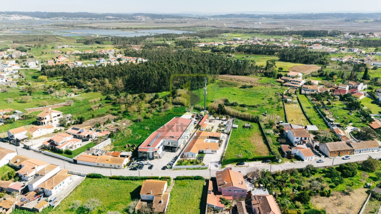 Moradia T4 para Venda em Lavos Foto 63