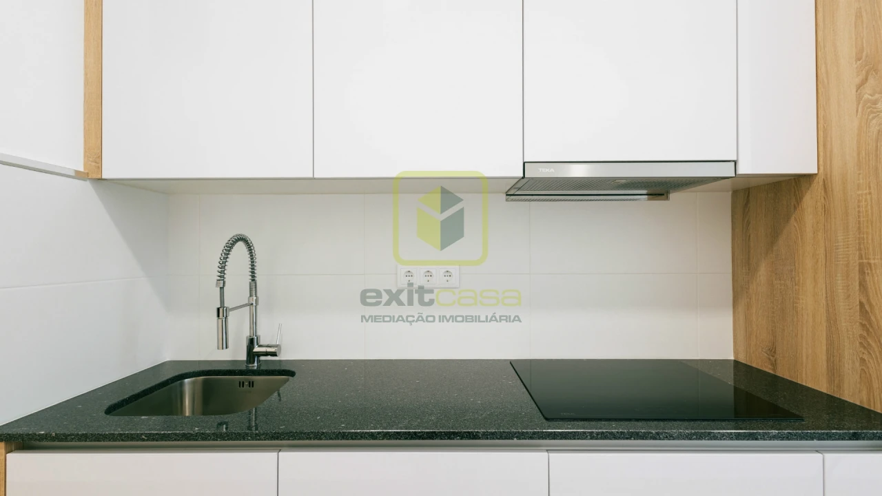 Apartamento T1 para Venda em Buarcos Foto 3