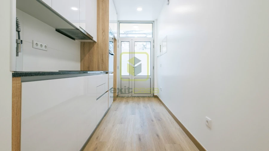 Apartamento T1 para Venda em Buarcos Foto 2