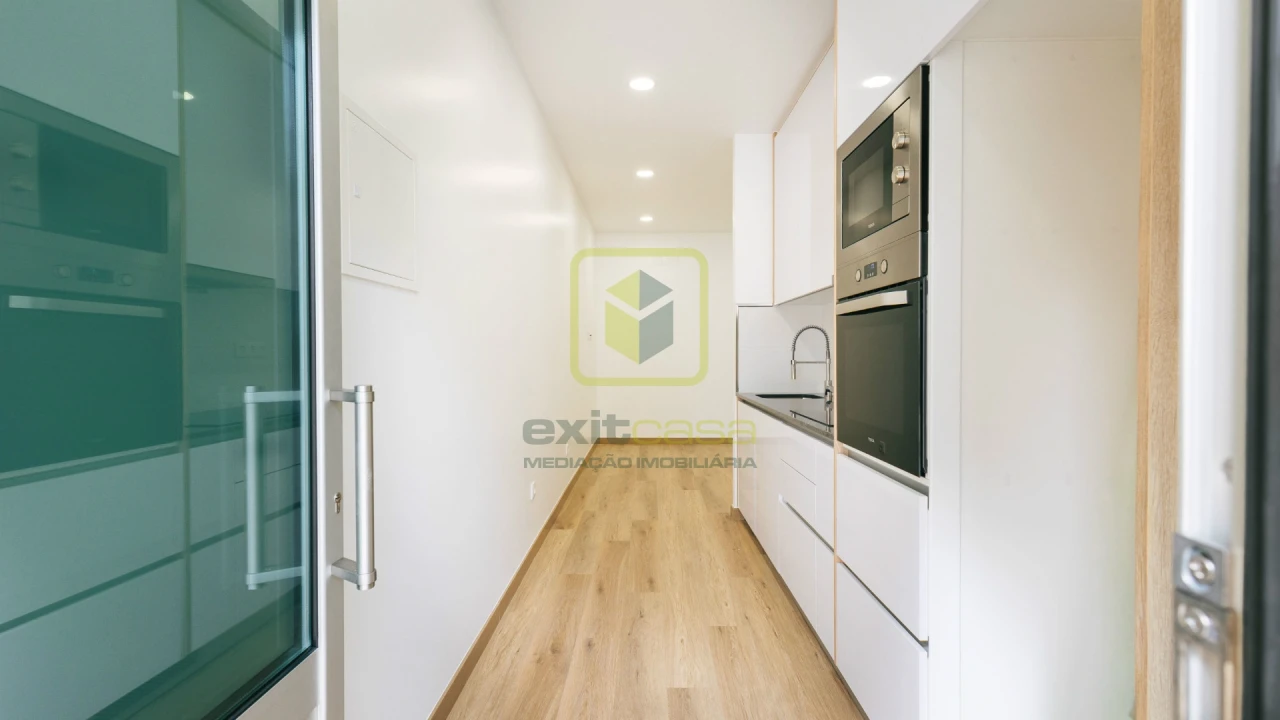 Apartamento T1 para Venda em Buarcos Foto 1