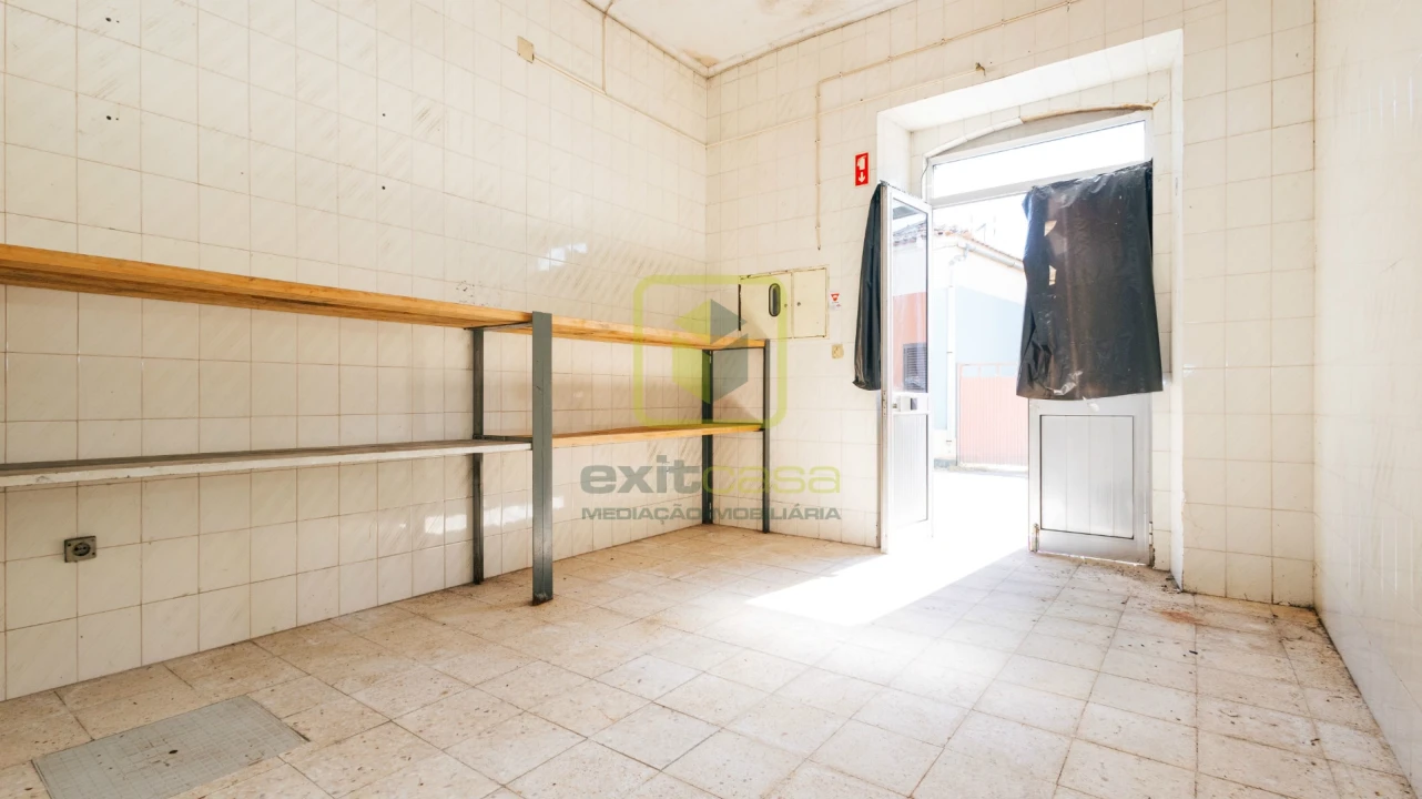 Moradia T7 para Venda em Maiorca Foto 4