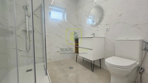 Moradia T4 para Venda em Santo Andre de Vagos