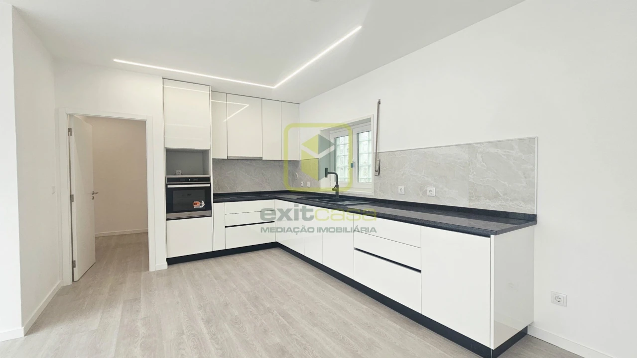 Moradia T4 para Venda em Santo Andre de Vagos Foto 2