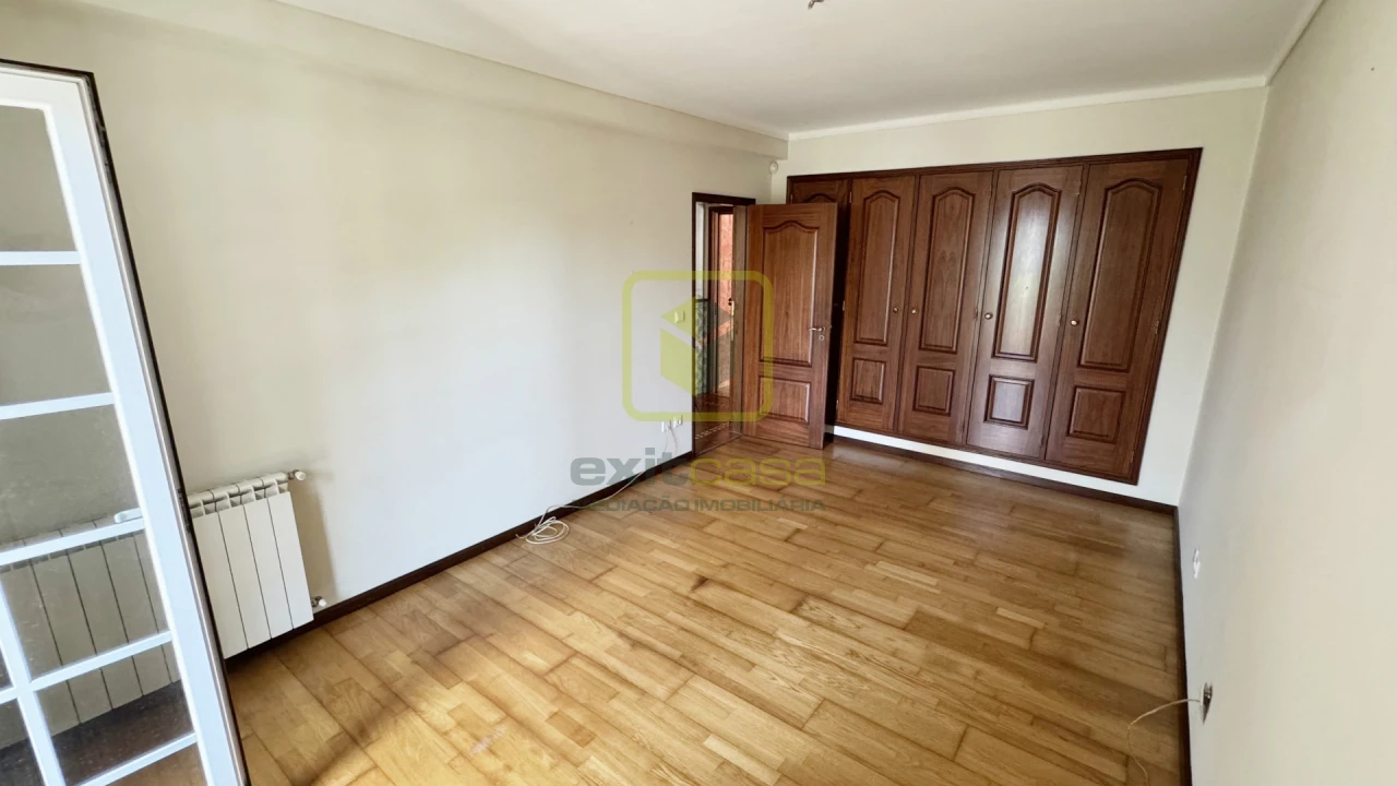 Moradia T3 para Venda em São Bernardo Foto 22