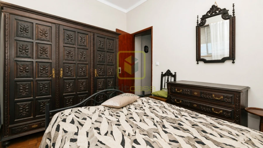 Moradia T3 para Venda em Santo Antonio dos Olivais Foto 13