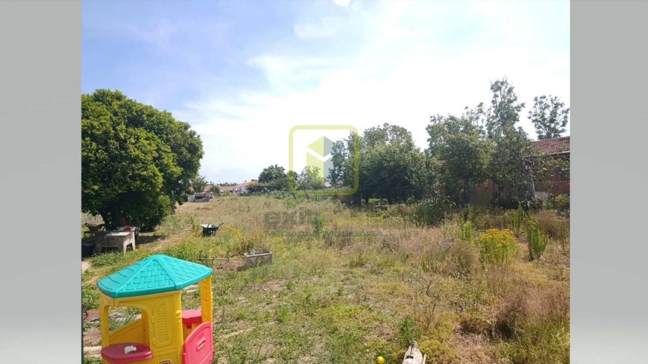 Terreno para Venda em Eixo e Eirol Foto 2