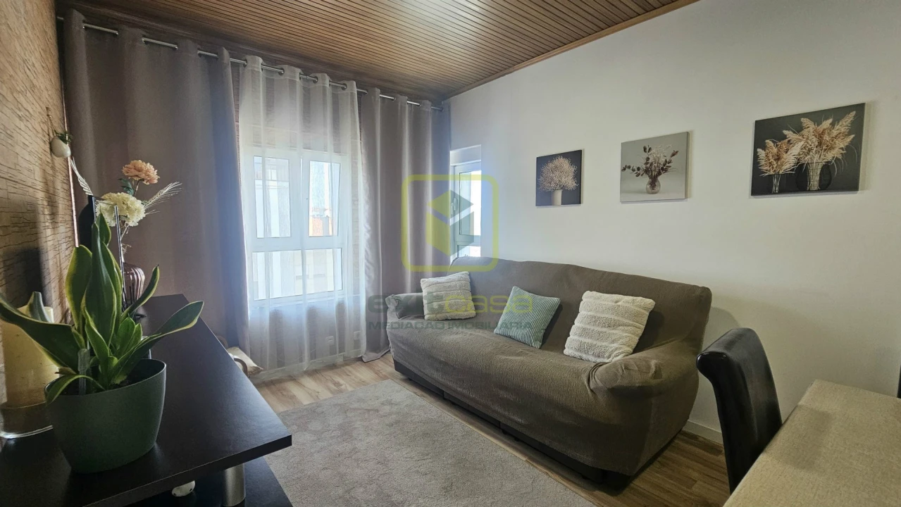 Apartamento T3 para Venda em Glória e Vera Cruz Foto 1