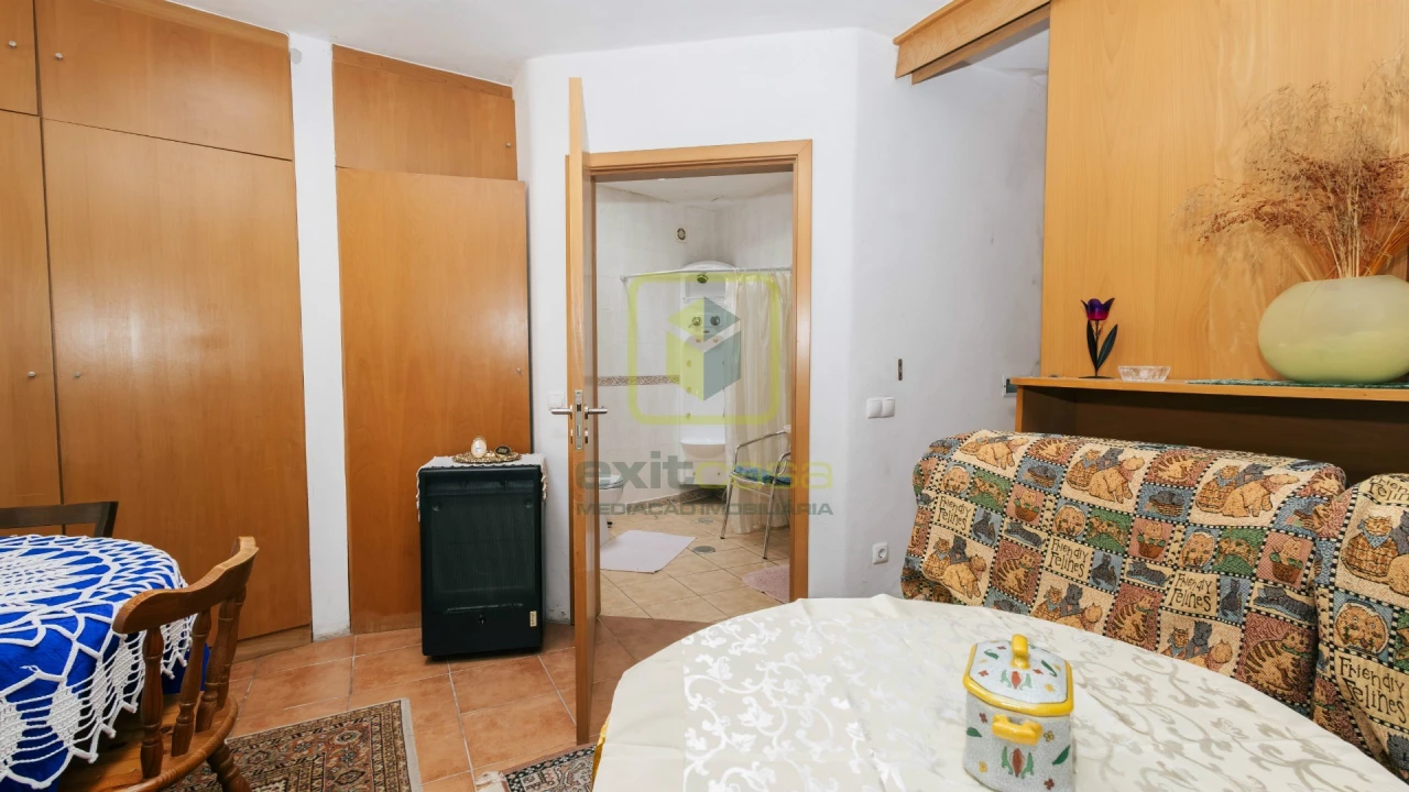Moradia T4 para Venda em Santo Antonio dos Olivais Foto 61