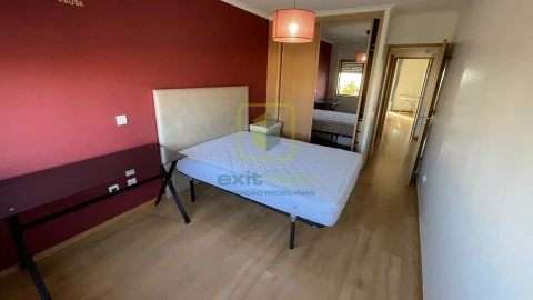 Apartamento T4 para Arrendamento em Glória e Vera Cruz