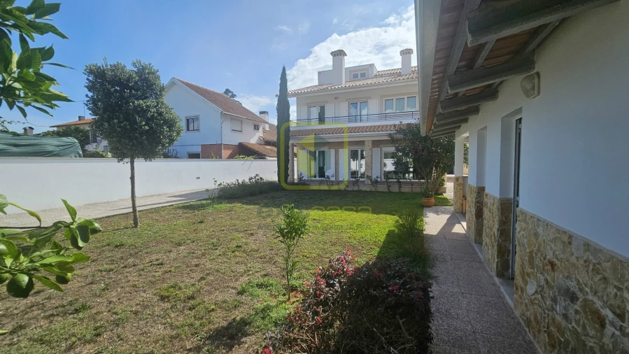 Moradia T4 para Venda em São Bernardo Foto 33