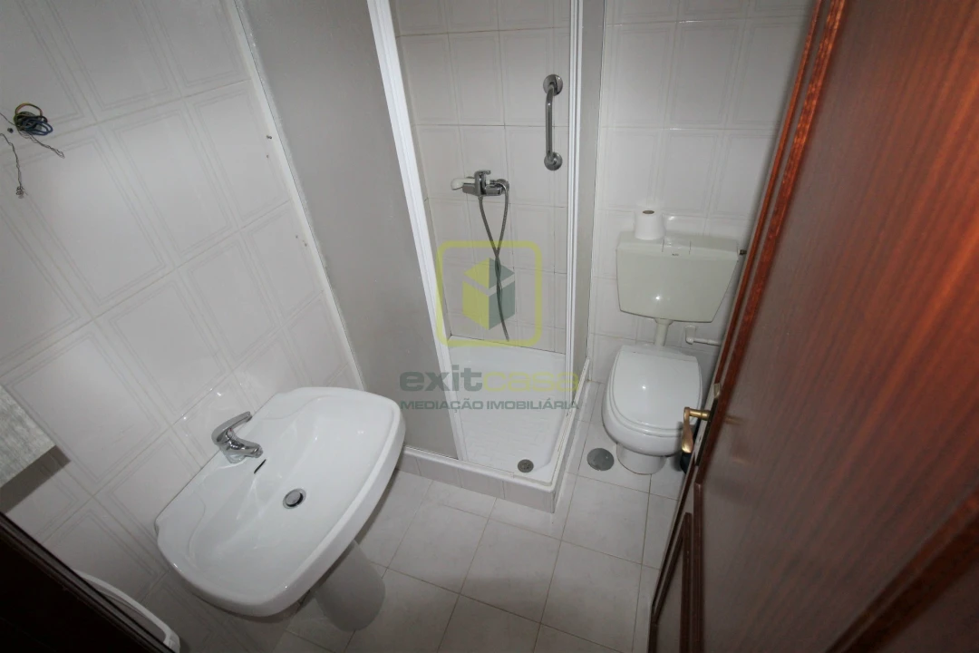 Apartamento T4 para Arrendamento em Glória e Vera Cruz Foto 10