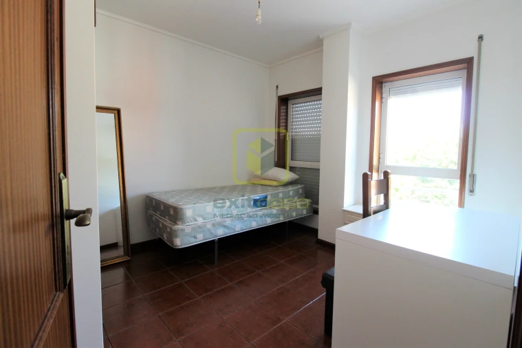 Apartamento T4 para Arrendamento em Glória e Vera Cruz Foto 6