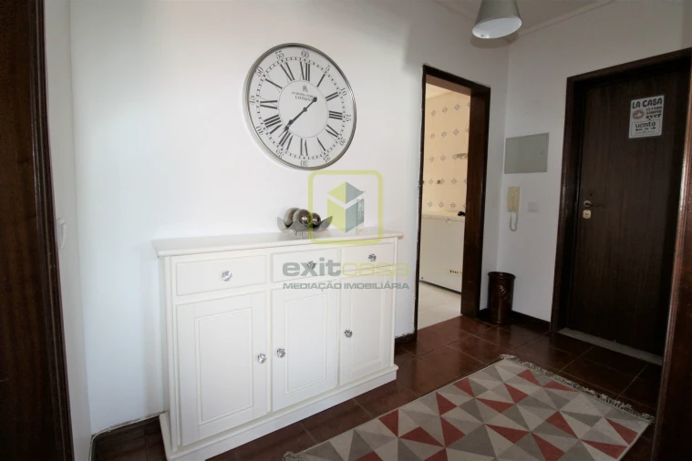 Apartamento T4 para Arrendamento em Glória e Vera Cruz Foto 3