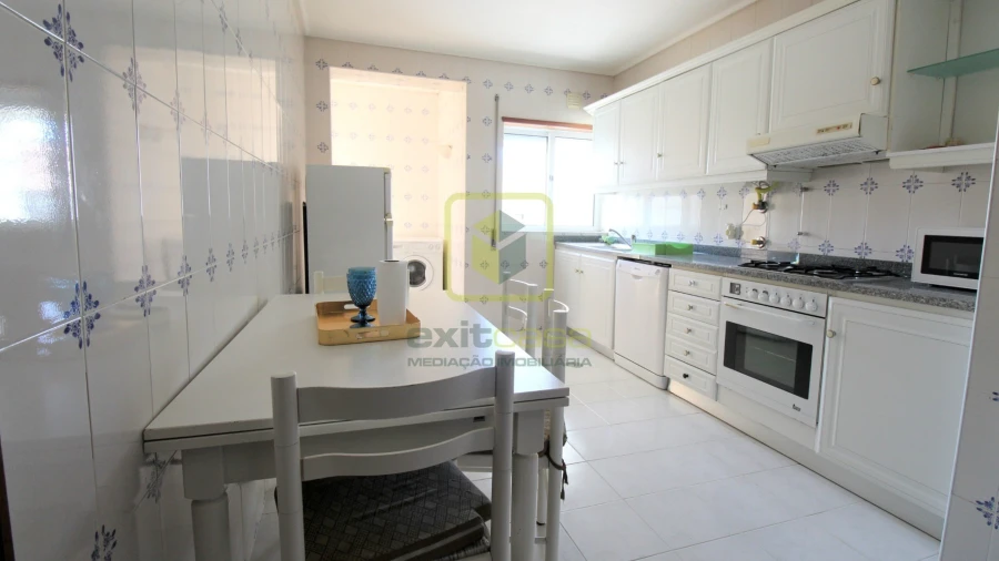 Apartamento T4 para Arrendamento em Glória e Vera Cruz