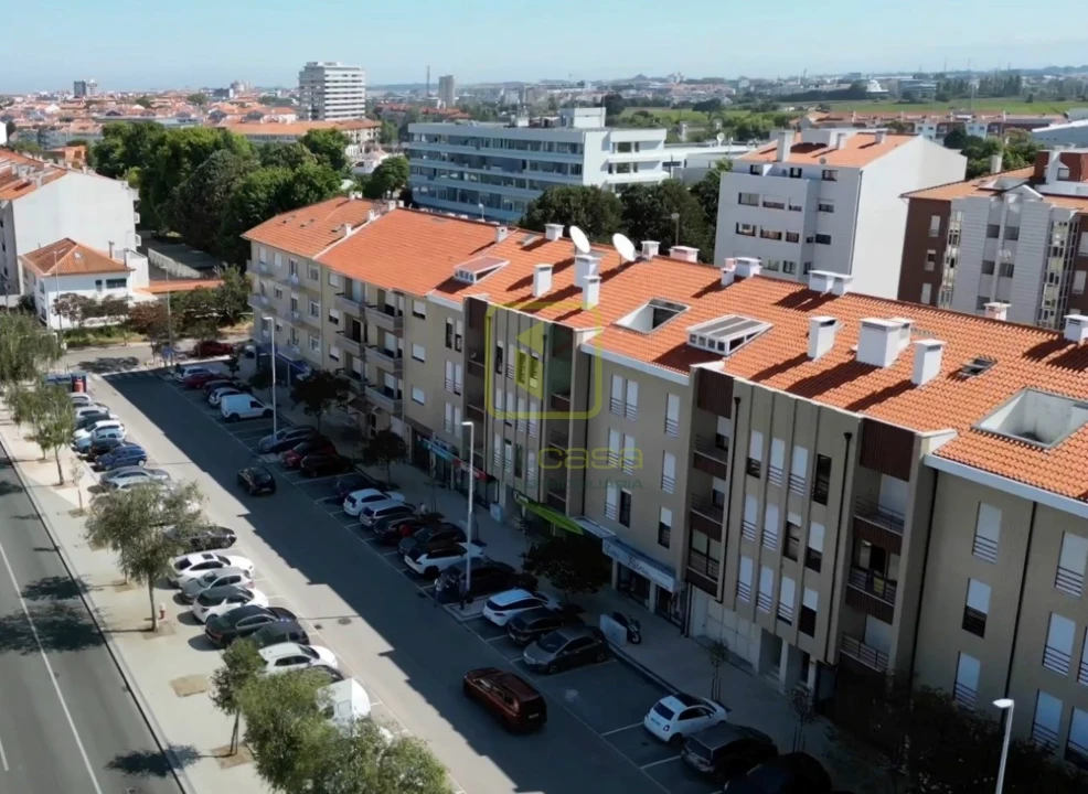 Apartamento T4 para Arrendamento em Glória e Vera Cruz Foto 5
