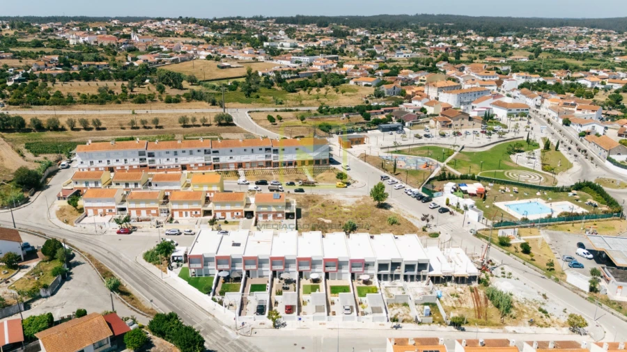 Moradia T4 para Venda em Carapinheira Foto 14