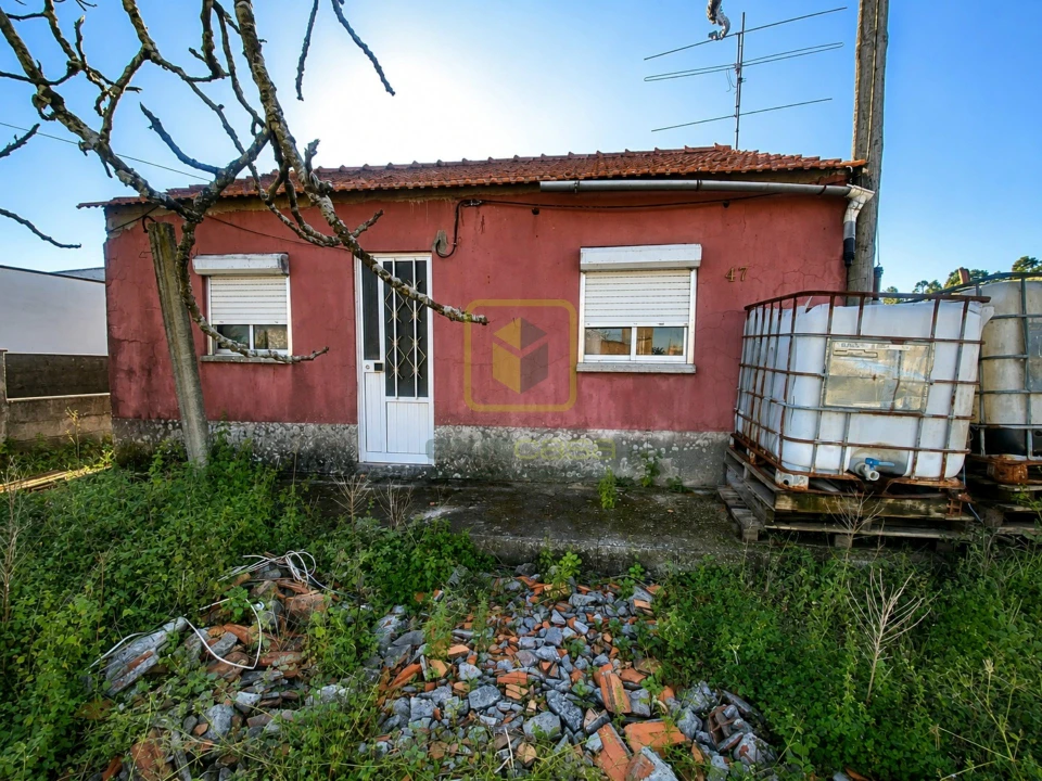 Moradia T3 para Venda em Ferreira-A-Nova Foto 1