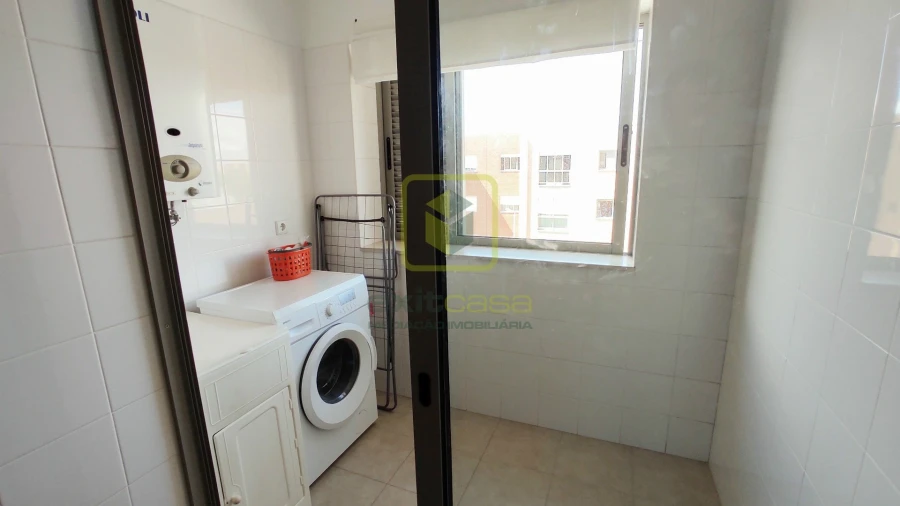 Apartamento T1 para Arrendamento em Aradas Foto 6