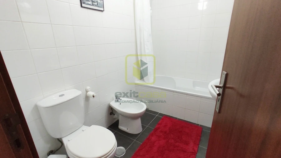 Apartamento T1 para Arrendamento em Aradas Foto 7