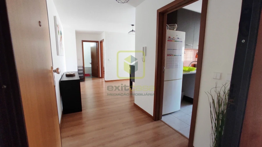 Apartamento T1 para Arrendamento em Aradas Foto 3
